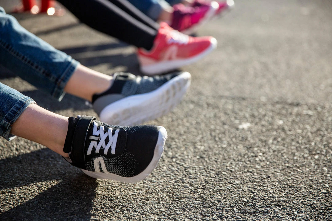 Top 10 ๐ Newfeel Kids' Walking ๐ Shoes Soft 140 โ๏ธ 4 Newfeel Kids' Walking Shoes Soft 140