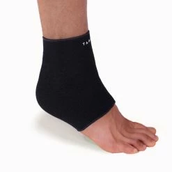 Tarmak Soft 100 Left/Right Compression Ankle Support Adult