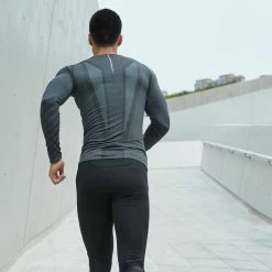 Kiprun Skincare Long Sleeved Winter Running T-Shirt